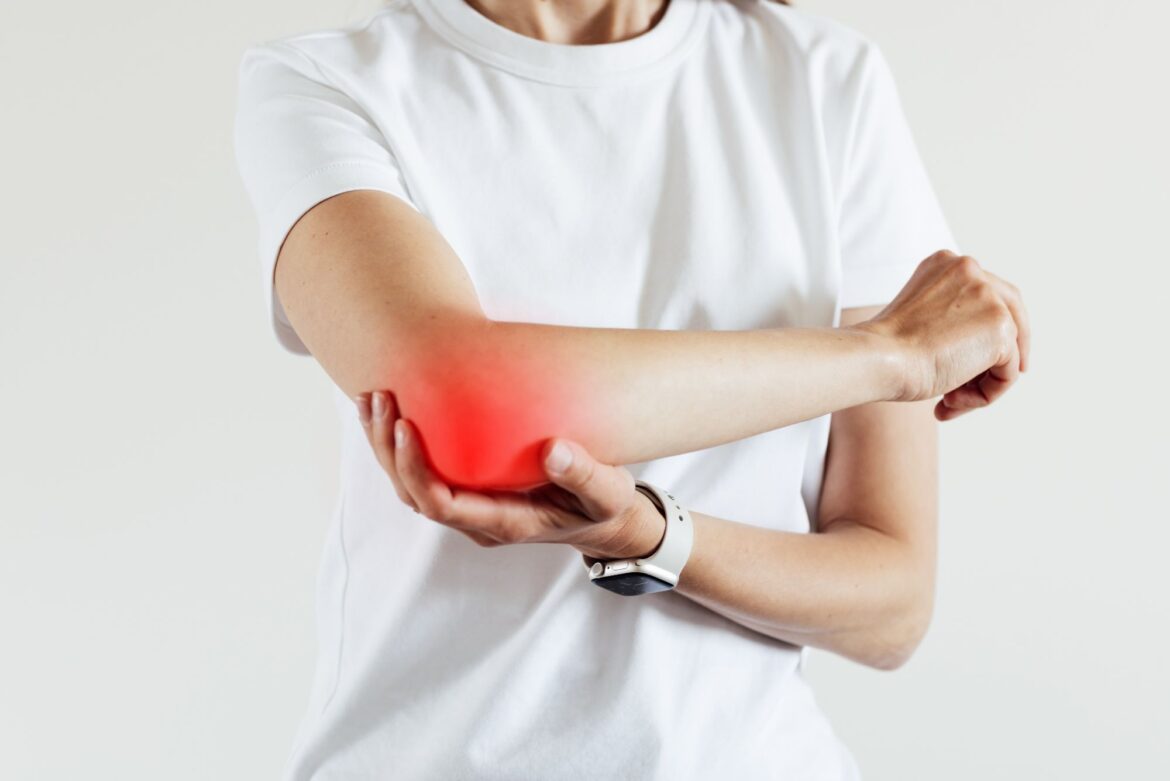 Hyperextended Elbow Injuries: How Long Will It Take to Heal?